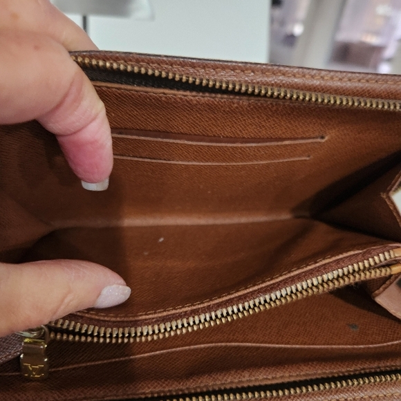 Louis Vuitton Brown Monogram Zip Around Wallet - Picture 9 of 10